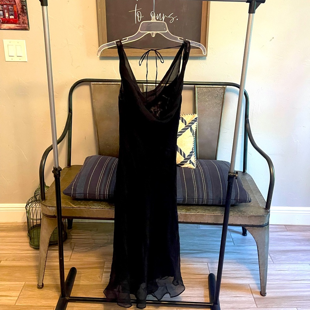 100% Silk beautiful black dress!